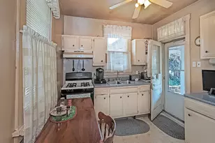 1117 Ross Ave, New Kensington, PA 15068 - Photo 7