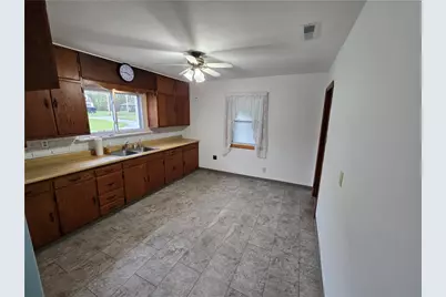3631 Sample Rd, Hermitage, PA 16148 - Photo 9
