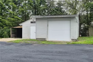 22 W Glennis Dr, Hempfield Township, PA 15601 - Photo 17
