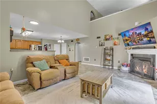 113 Aspen Dr, Brighton Township, PA 15009 - Photo 11