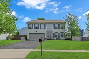 113 Aspen Dr, Brighton Township, PA 15009 - Photo 1