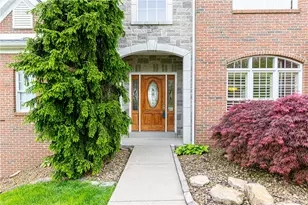 2301 Shamrock Ln, Canonsburg, PA 15317 - Photo 7
