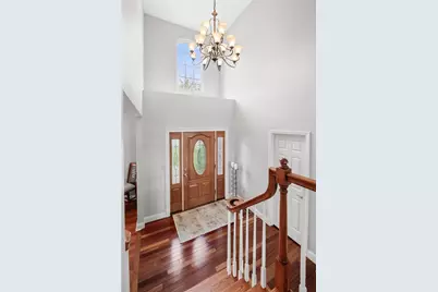 2301 Shamrock Ln, Canonsburg, PA 15317 - Photo 9