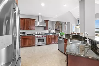 2301 Shamrock Ln, Canonsburg, PA 15317 - Photo 17