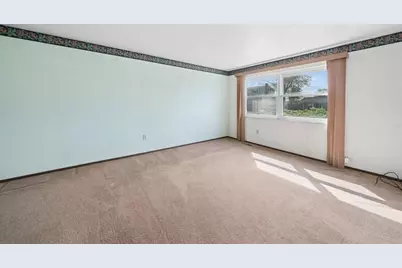 1361 Conway Street, Hempfield Township, PA 15601 - Photo 7