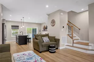 516 Dogwood Ln, Cecil, PA 15057 - Photo 11