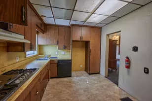 2044 Brownsville Rd, Pittsburgh, PA 15210 - Photo 15