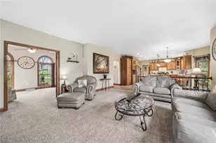 1098 Government Rd, Penn Twp, PA 15642 - Photo 13