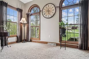 1098 Government Rd, Penn Twp, PA 15642 - Photo 9