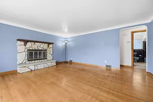 313 Locust St, Turtle Creek, PA 15145 - Photo 9