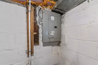 916 Sarah St, West Homestead, PA 15120 - Photo 17