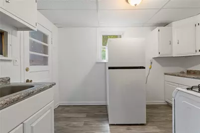 916 Sarah St, West Homestead, PA 15120 - Photo 11
