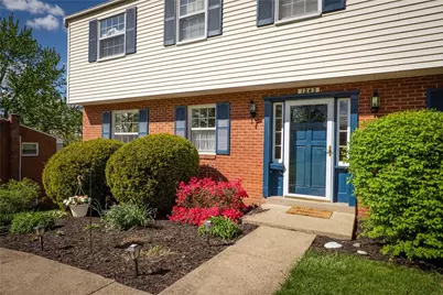 1243 Sun Ridge Dr, Pittsburgh, PA 15241 - Photo 3