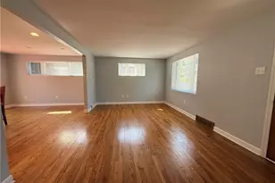 91 Poplar St, Green Tree, PA 15205 - Photo 9