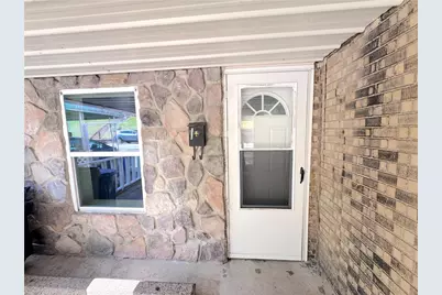 2528 Homehurst Ave, Pittsburgh, PA 15234 - Photo 3