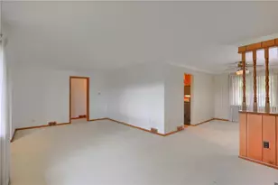 2467 Nicholson Rd, Pittsburgh, PA 15143 - Photo 17