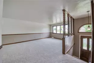 98 York Dr, Ross Twp, PA 15214 - Photo 3