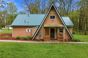 10168 Conneaut Dr, Conneaut Lake, PA 16316 - Photo 3