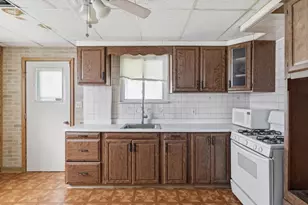 551 Farnsworth Ave, Clairton, PA 15025 - Photo 7