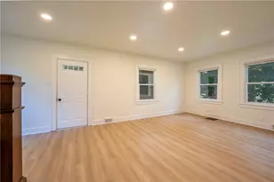 117 W Main St, New Alexandria, PA 15670 - Photo 9