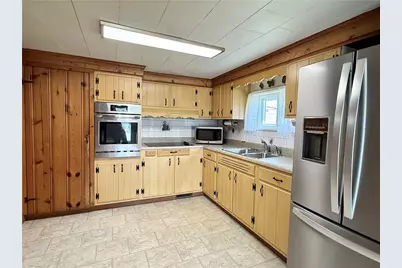 2116 W Pike St, Chartiers, PA 15342 - Photo 5