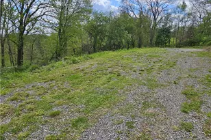 138 Center Dr, Oakland Township, PA 16025 - Photo 25