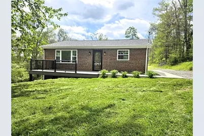 138 Center Dr, Oakland Township, PA 16025 - Photo 1