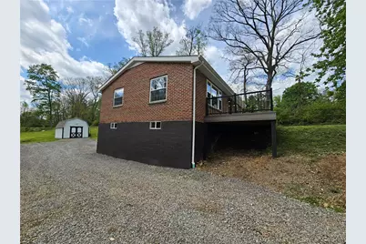 138 Center Dr, Oakland Township, PA 16025 - Photo 9