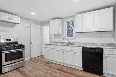 818 Dearborn St, Baden, PA 15005 - Photo 17