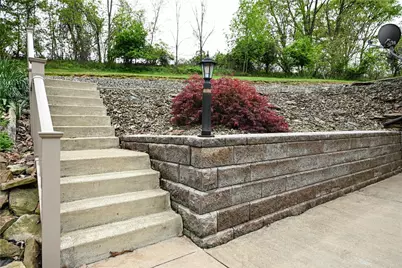 124 Dalton Ln, Hempfield Township, PA 15625 - Photo 13