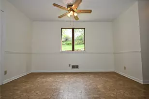 124 Dalton Ln, Hempfield Township, PA 15625 - Photo 27