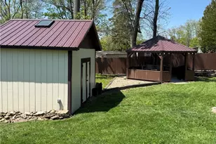 11 Hoyt Dr, White Township, PA 15701 - Photo 33