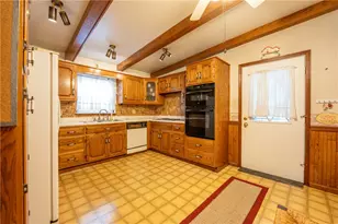 431 Depot St, Latrobe, PA 15650 - Photo 11