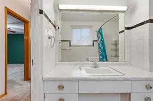 319 N 6th St, Clairton, PA 15025 - Photo 17