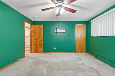 319 N 6th St, Clairton, PA 15025 - Photo 15