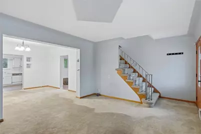 319 N 6th St, Clairton, PA 15025 - Photo 5