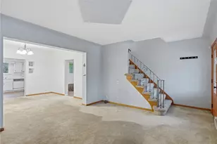 319 N 6th St, Clairton, PA 15025 - Photo 5