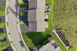 252 Broadstone Dr, Adams Township, PA 16046 - Photo 37