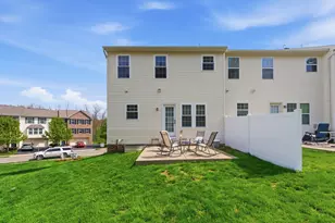 252 Broadstone Dr, Adams Township, PA 16046 - Photo 33