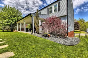 300 Burning Oaks Dr, North Huntingdon, PA 15642 - Photo 5