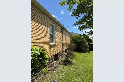 600 Edgewood, Washington Township, PA 15613 - Photo 9