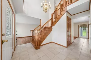 9470 Pembroke Cir, North Huntingdon, PA 15642 - Photo 3