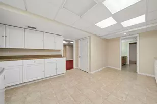 9470 Pembroke Cir, North Huntingdon, PA 15642 - Photo 29