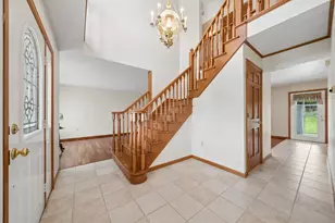 9470 Pembroke Cir, North Huntingdon, PA 15642 - Photo 3