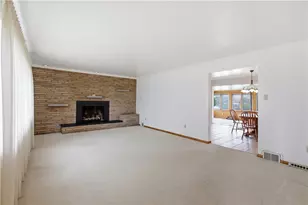 1455 Orchardview Dr, Scott Township, PA 15220 - Photo 9