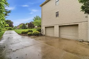 9036 Audubon Dr, Adams Township, PA 15044 - Photo 37