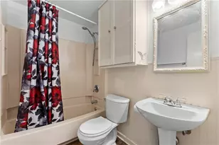 458 Blossom Dr, Pittsburgh, PA 15236 - Photo 11