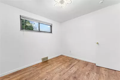 458 Blossom Dr, Pittsburgh, PA 15236 - Photo 17