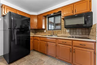 458 Blossom Dr, Pittsburgh, PA 15236 - Photo 7