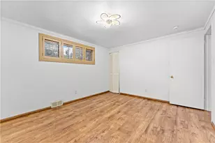 458 Blossom Dr, Pittsburgh, PA 15236 - Photo 13